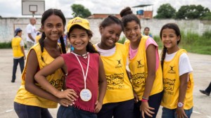 Rugby llega a escuelas de Santa Teresa del Tuy 